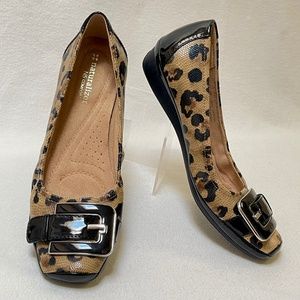 VALYA Leopard Print Ballet Shoes w/ Buckles sz.8 M